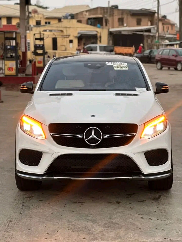 Mercedes Benz GLE43 2017