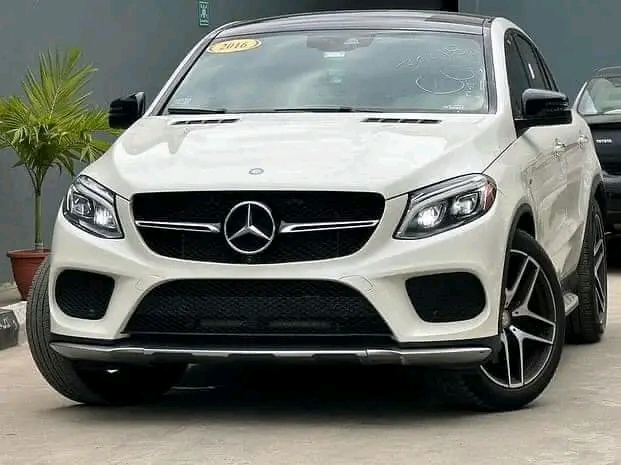 Mercedes BenzGle450 2016