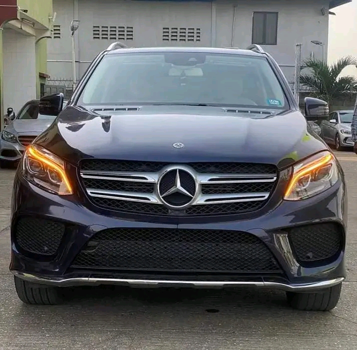 Mercedes Benz GLE43 2017