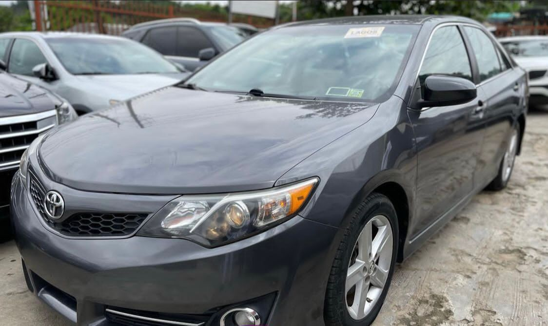 Toyota Camry 2014 se