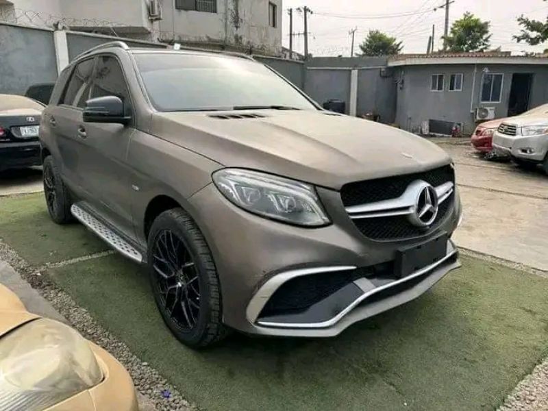 Mercedes Benz GLE43