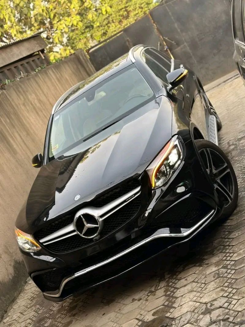 Mercedes Benz GLC300 2018