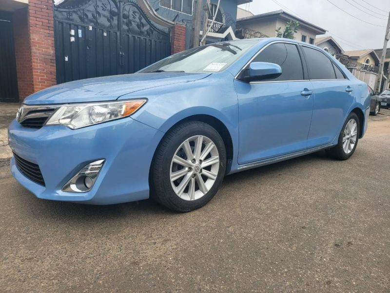 Toyota Camry 2012