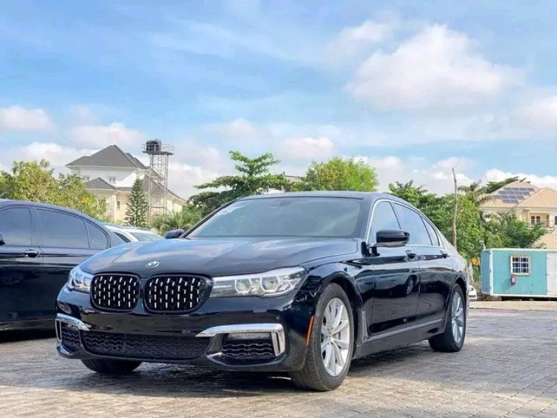 2017 BMW 740i