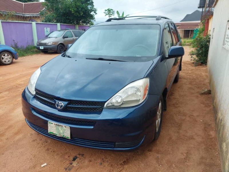 Toyota sienna  2006