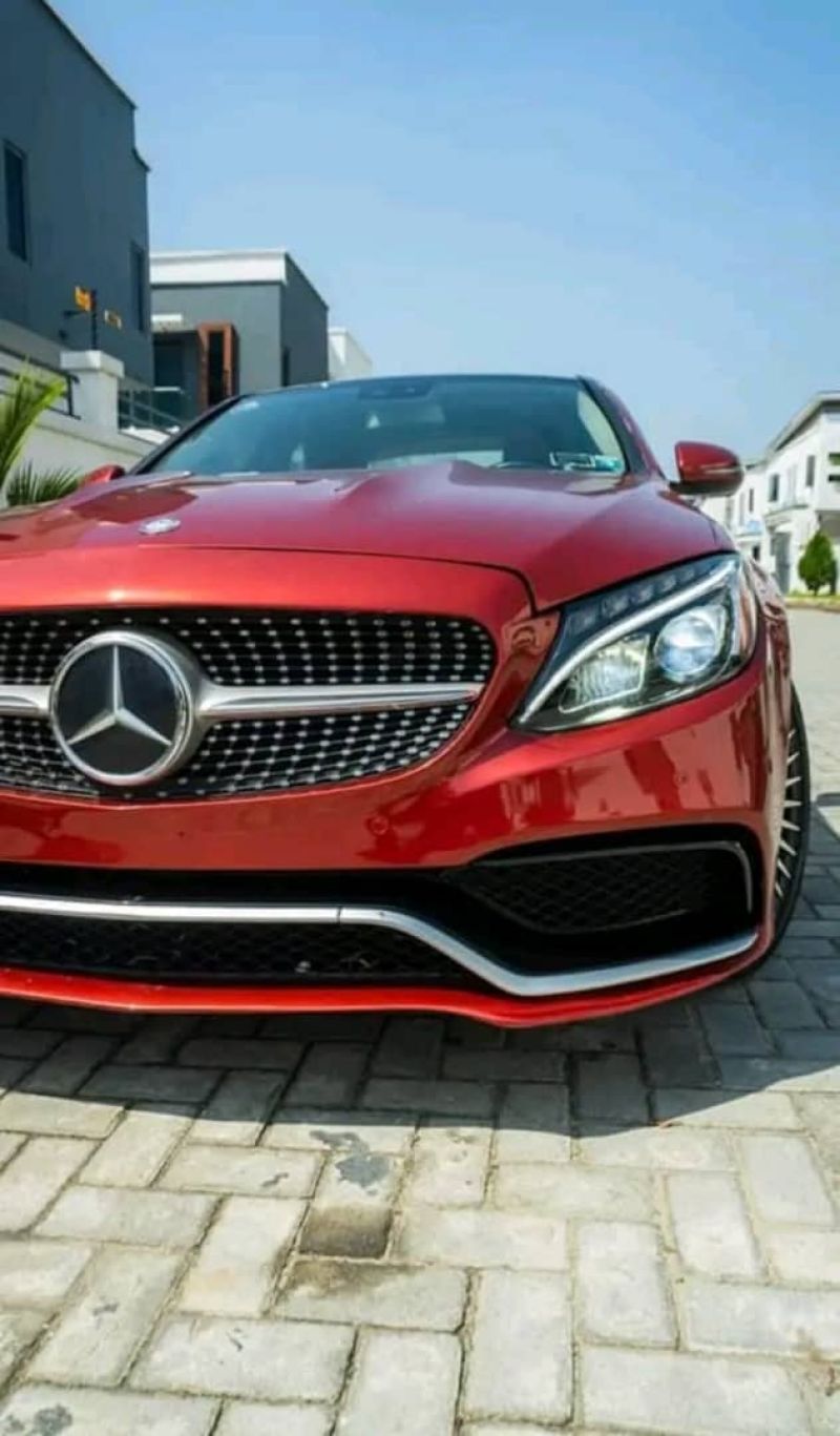 Mercedes Benz c300 2017