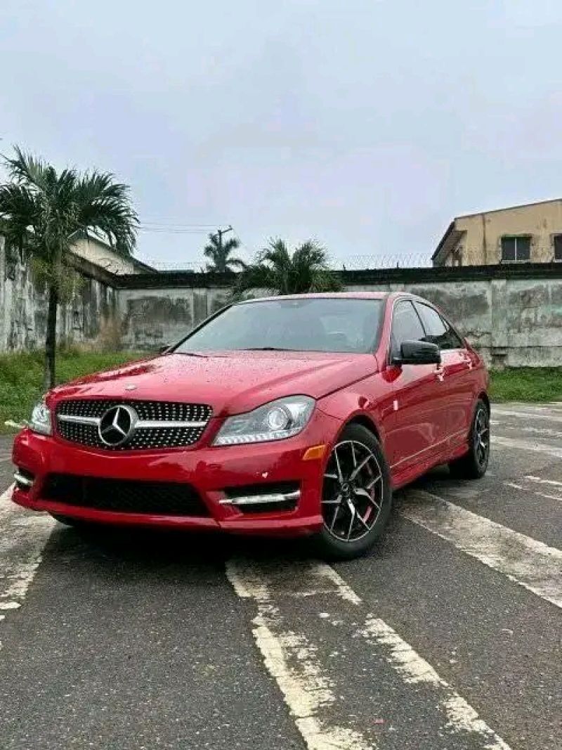 Mercedes Benz c300 2010