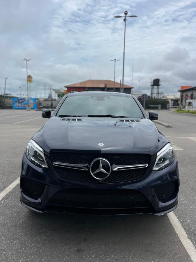 Mercedes Benz GLE43 2021