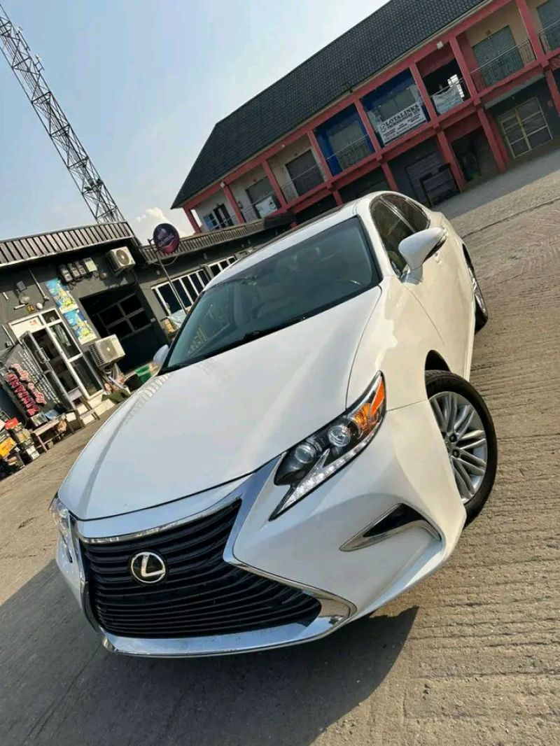 LEXUS Es350 2012