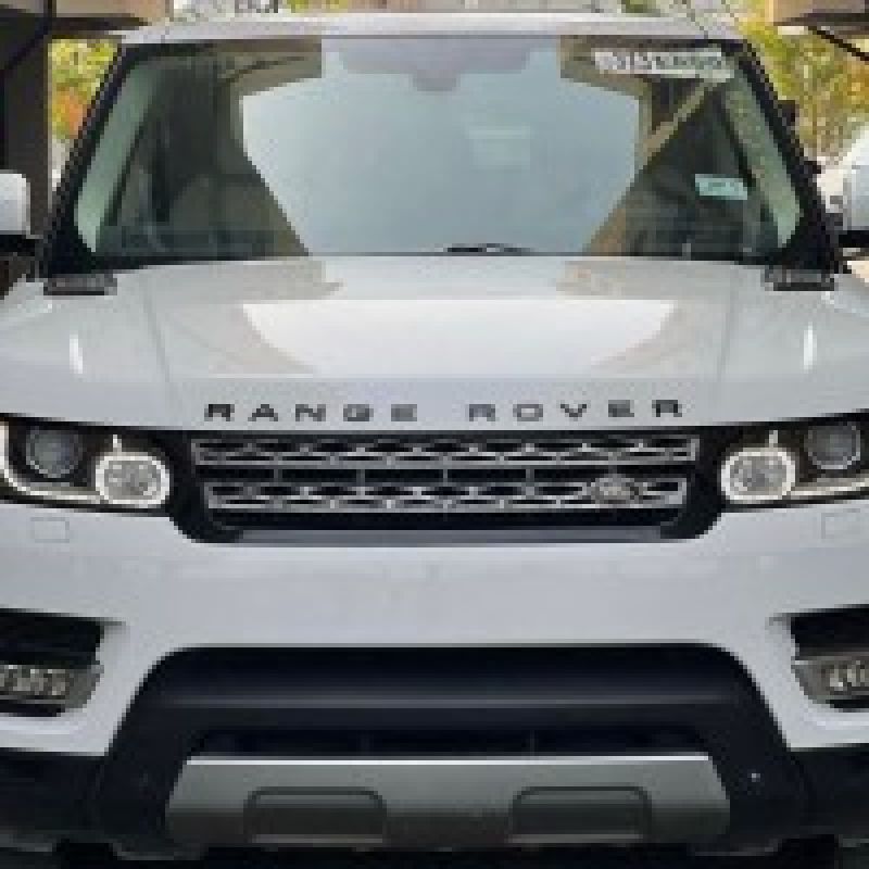 Range Rover Sport.