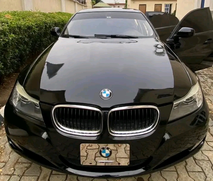 BMW  2011