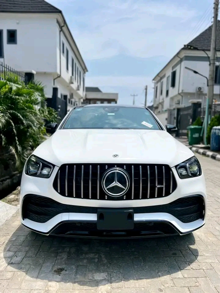 Mercedes Benz GLE53 2021