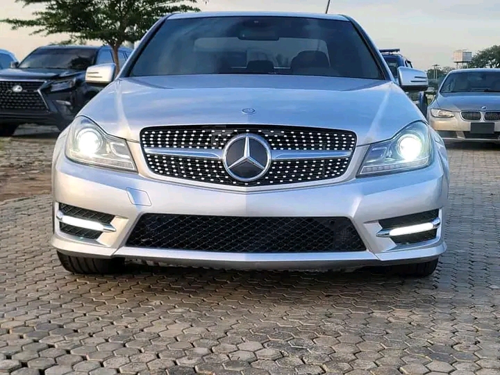 Mercedes Benz c 180 2012