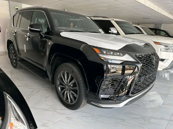 2023 bulletproof VIP LEXUS lx600