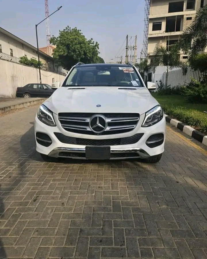 Mercedes Benz GLE350 2017