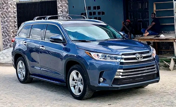 Toyota highlander  2015