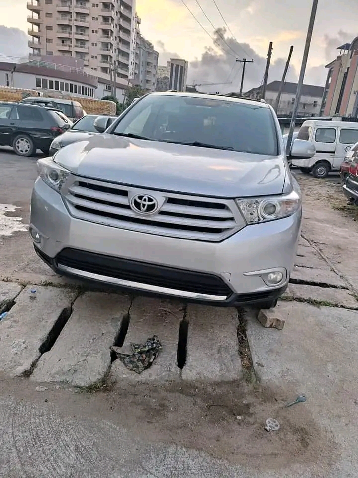 Toyota highlander 2012